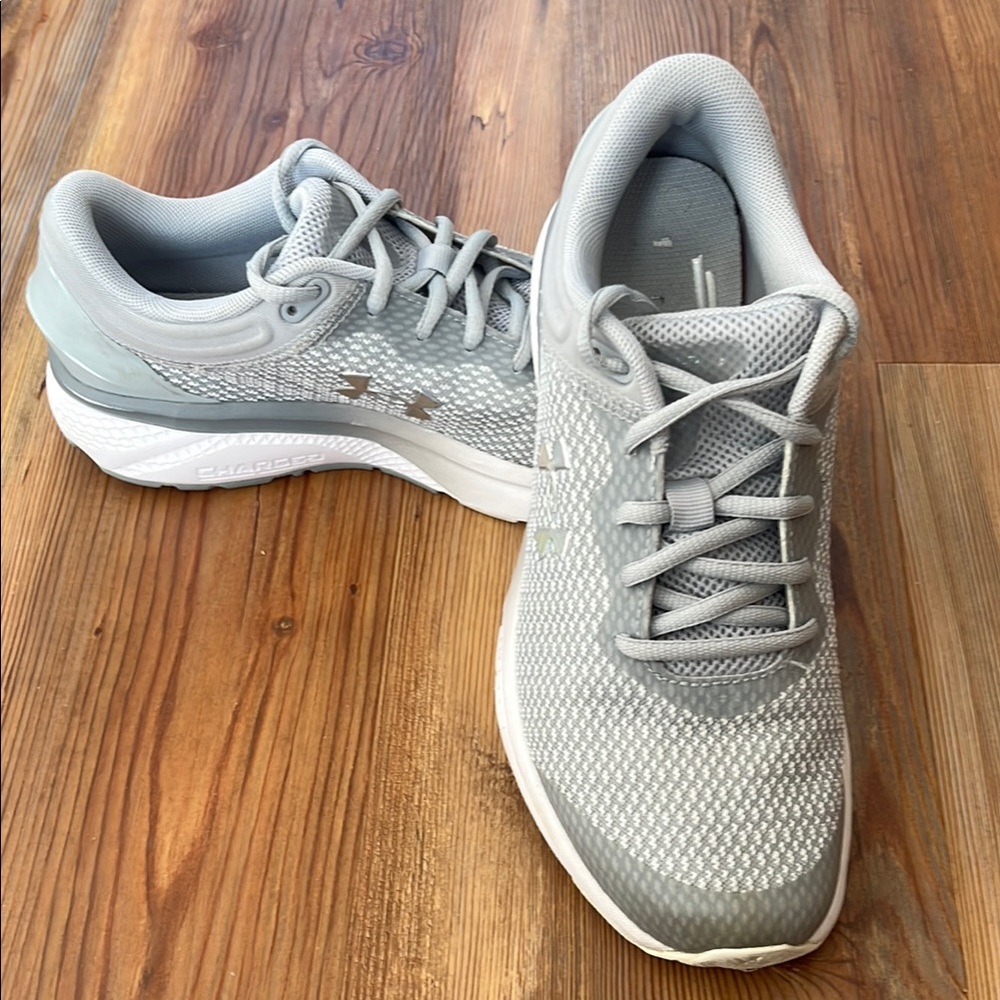 Under Armour Women's Charged Assert Running Shoes